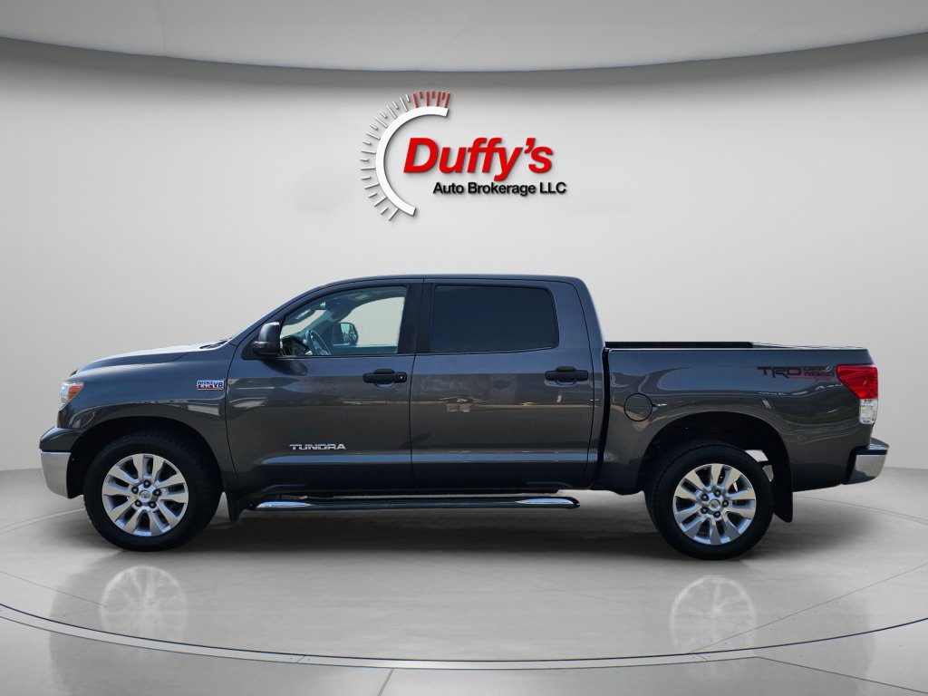 Used 2013 Toyota Tundra 4x4 CrewMax w/ Tow Pkg image 13