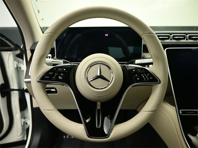 Used 2022 Mercedes-Benz S 580 4MATIC Sedan w/ Rear Seat Package image 24