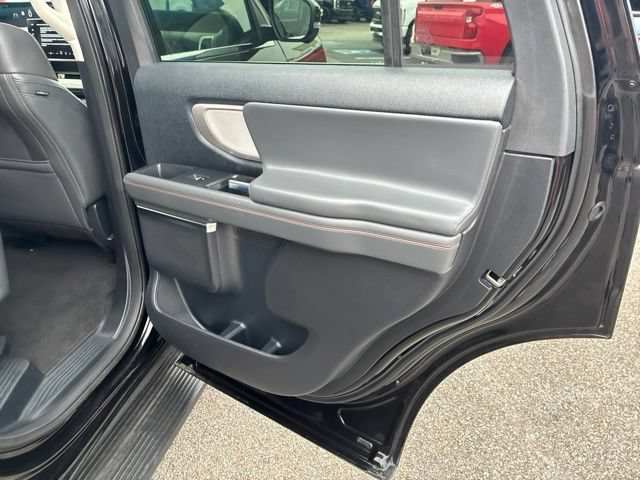 Used 2025 Ford Expedition Active AWD/4WD image 49