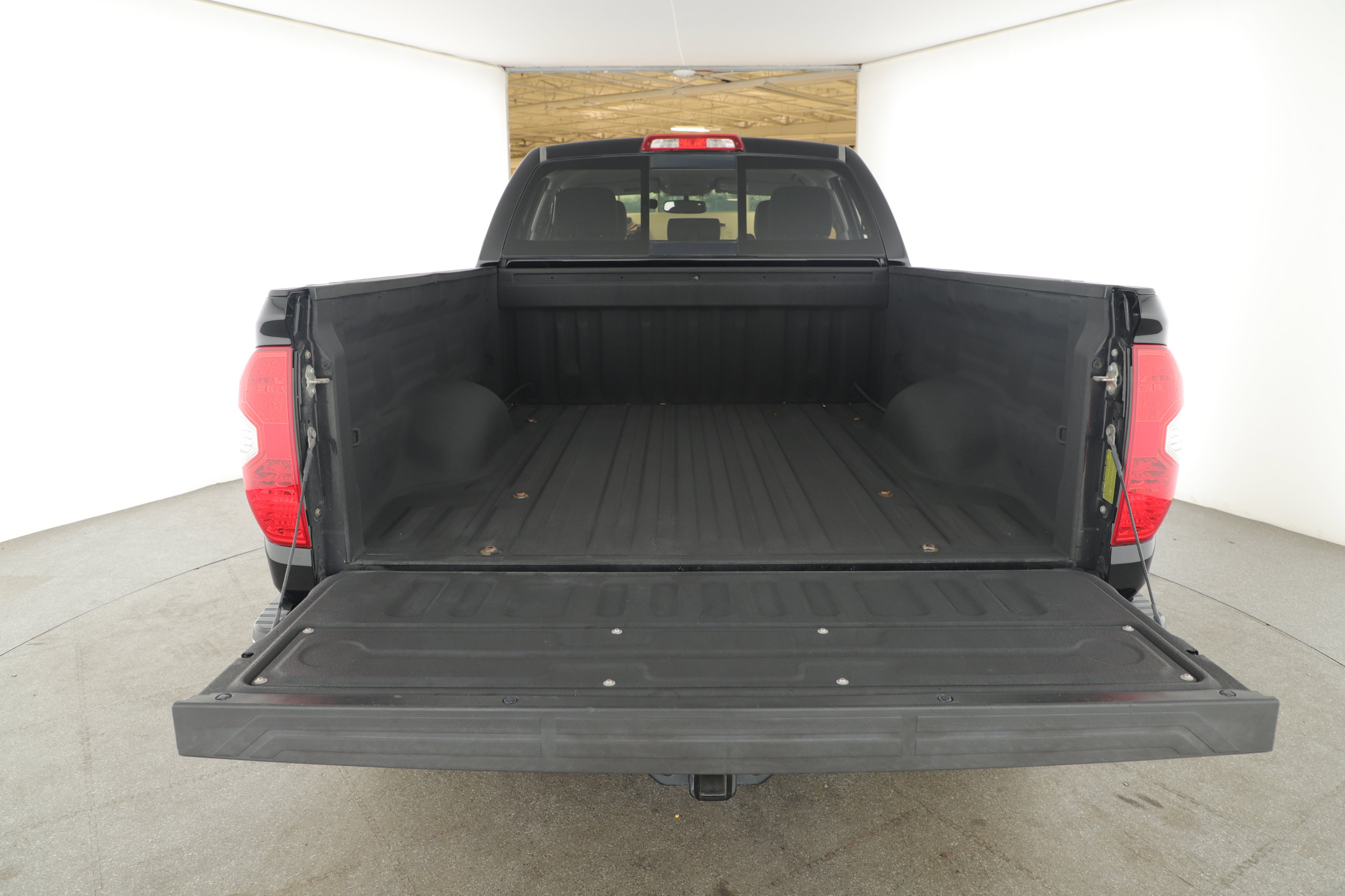 Used 2014 Toyota Tundra SR5 image 5