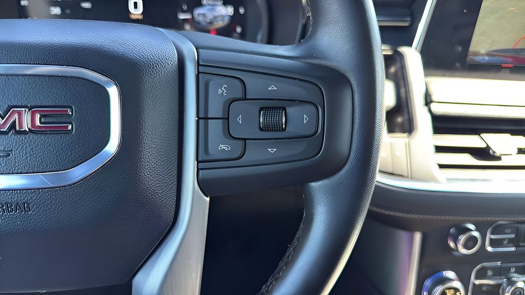 Used 2024 GMC Yukon SLT AWD/4WD image 14