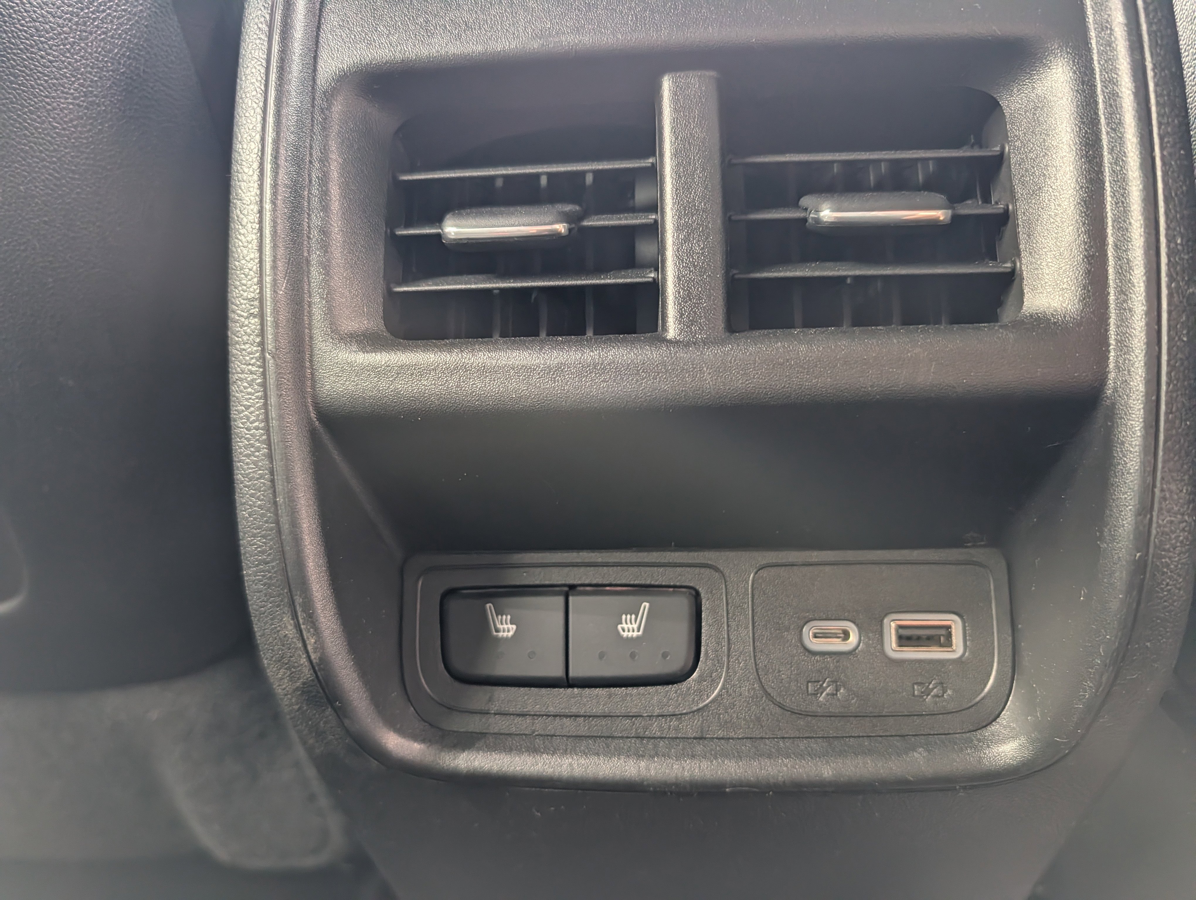 Used 2020 Cadillac XT4 Premium Luxury w/ Cold Weather Package image 29