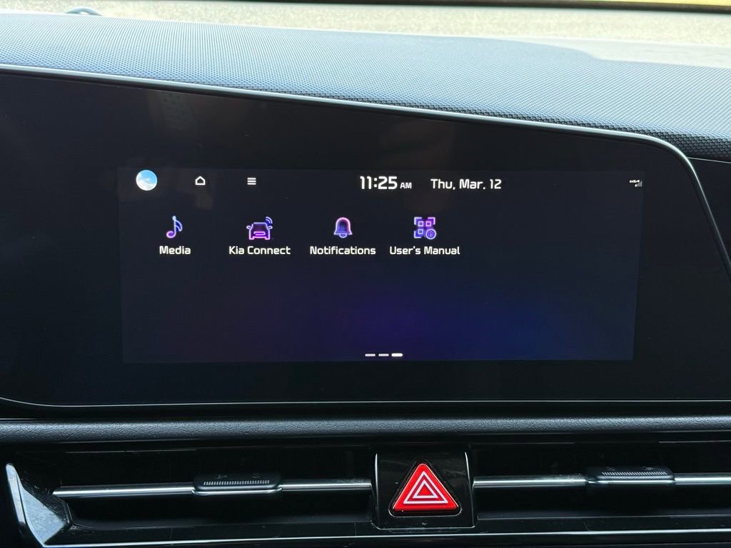 Used 2023 Kia Niro EX image 34