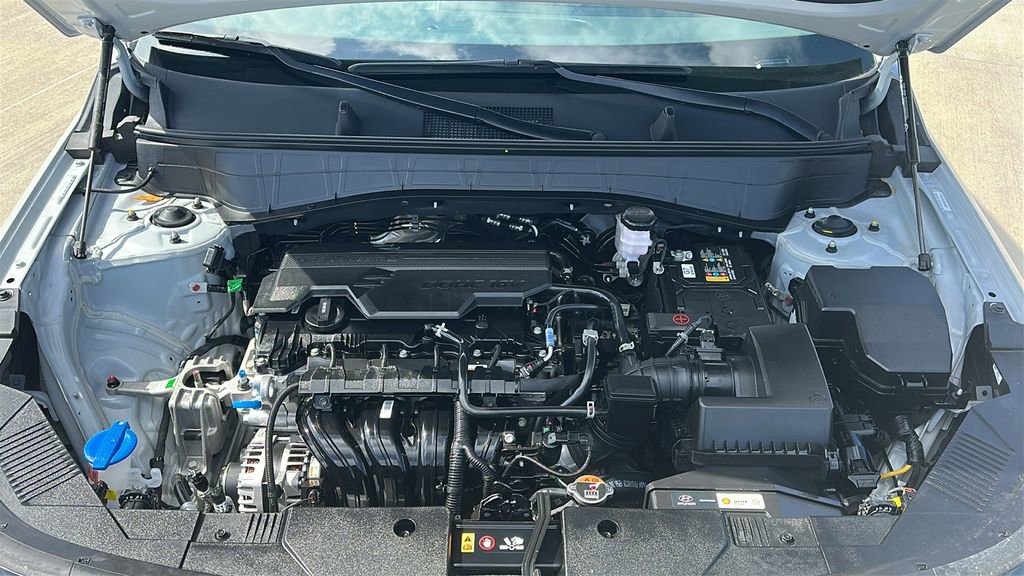 Certified 2025 Hyundai Kona SEL image 3