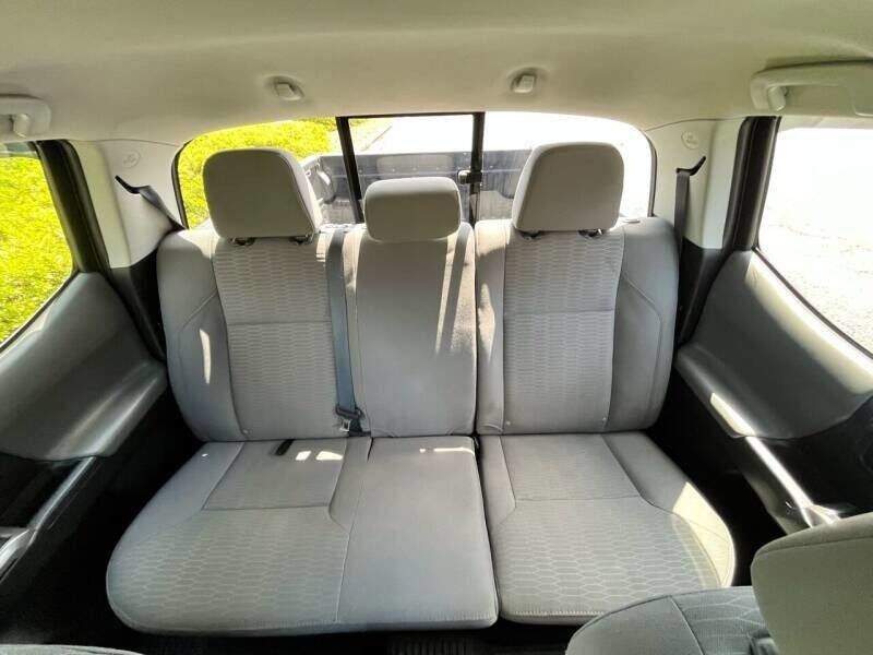 Used 2016 Toyota Tacoma SR5 RWD image 15