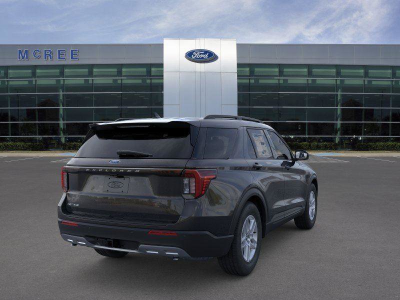 New 2026 Ford Explorer Active RWD image 8