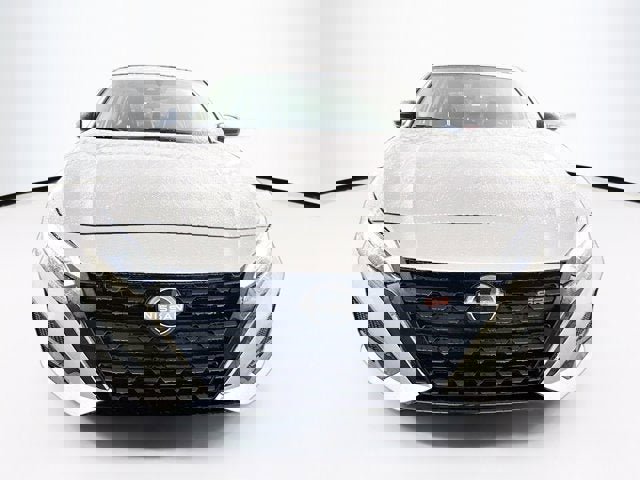 New 2025 Nissan Altima 2.5 SR image 2