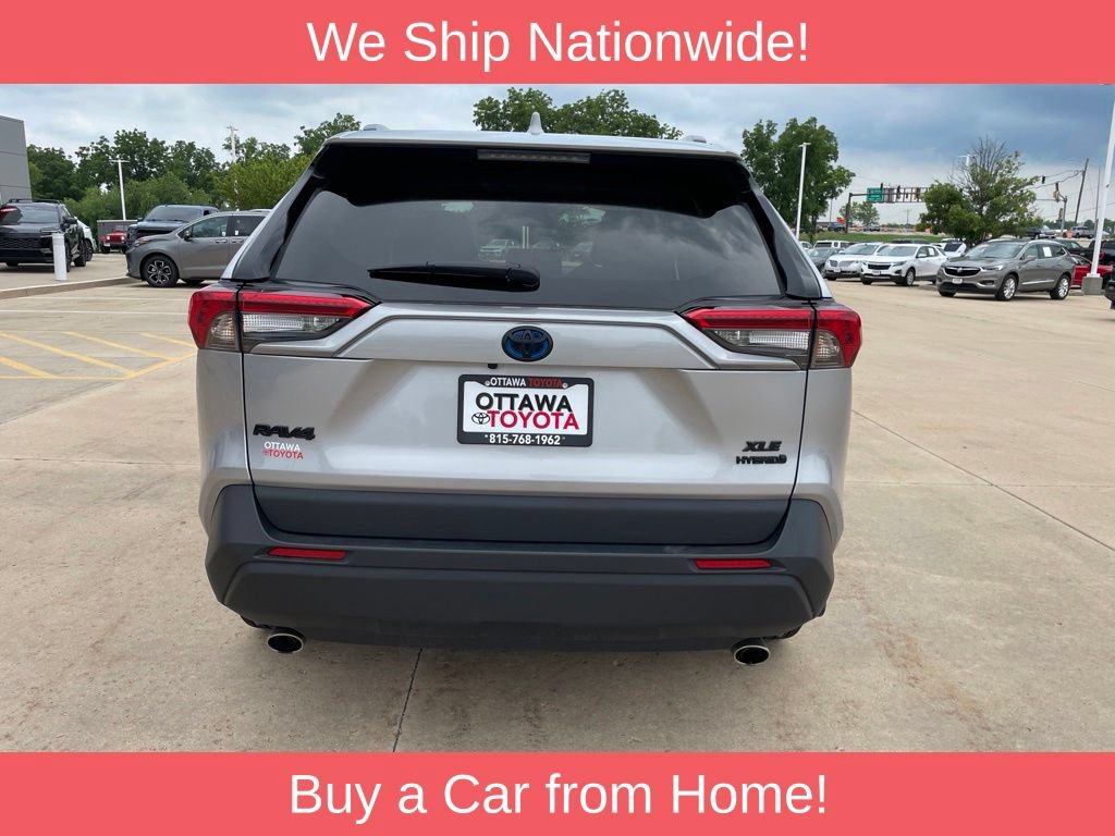 Used 2021 Toyota RAV4 XLE w/ Convenience Package AWD/4WD image 7