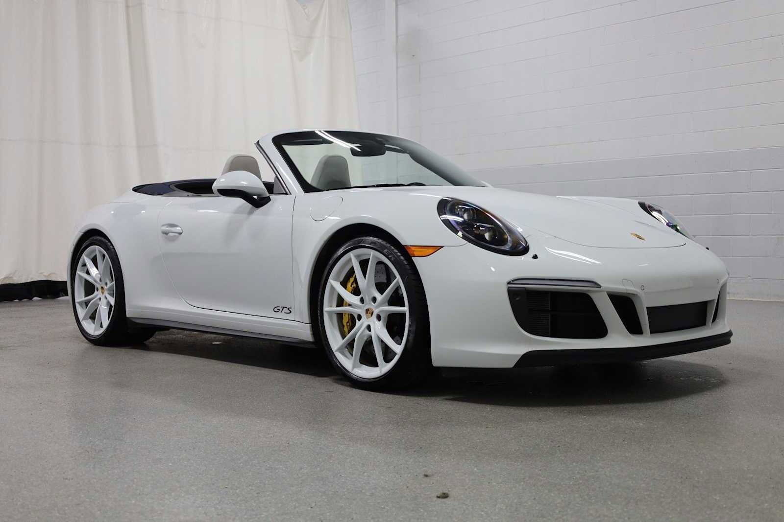 Certified 2018 Porsche 911 Carrera 4 GTS AWD/4WD image 11