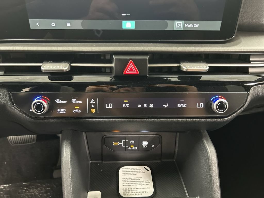 New 2026 Kia Sportage X-Line w/ X-Line Premium Package AWD/4WD image 16