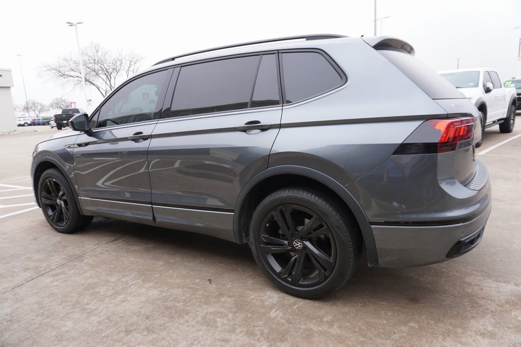 Used 2024 Volkswagen Tiguan SE R-Line image 4