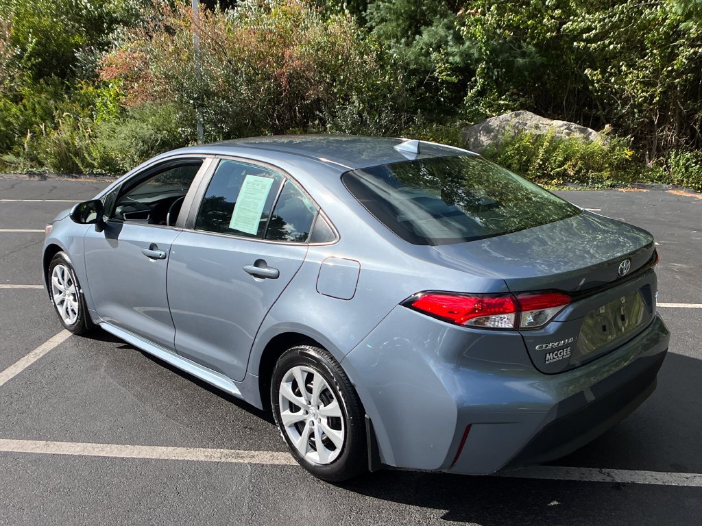 Used 2024 Toyota Corolla LE FWD image 3