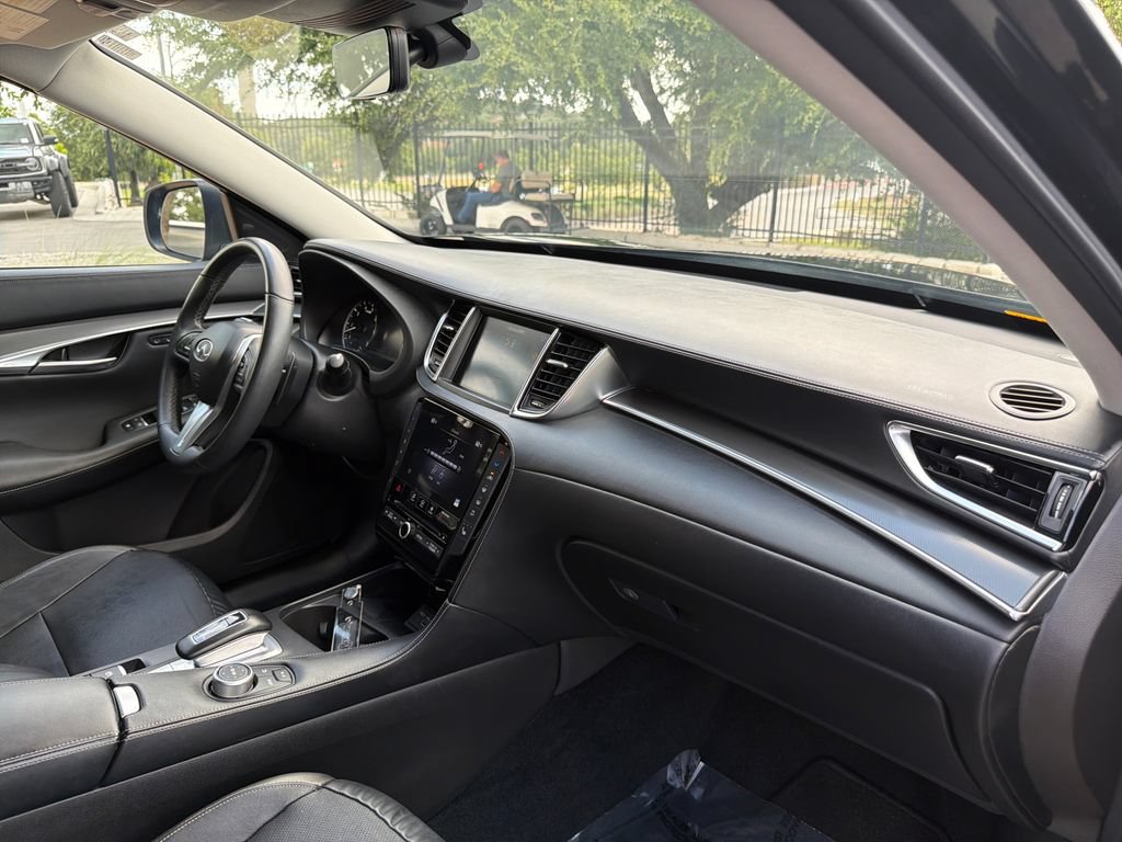 Used 2024 INFINITI QX50 Luxe AWD/4WD image 40