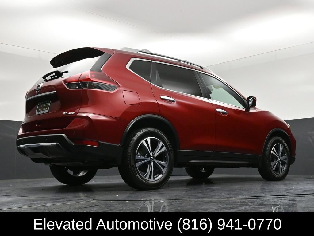 Used 2019 Nissan Rogue SV w/ Premium Package image 30