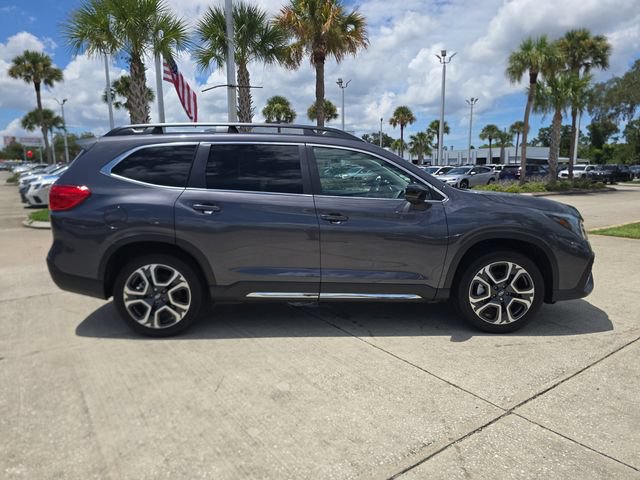 Used 2026 Subaru Ascent Limited AWD/4WD image 2