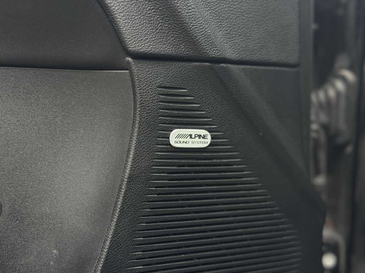 Used 2017 Dodge Challenger SXT Plus image 15