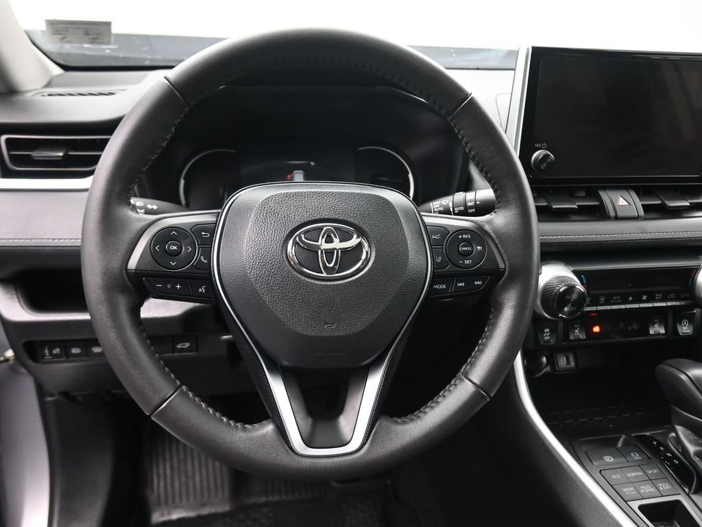 Used 2024 Toyota RAV4 XLE w/ Convenience Package AWD/4WD image 14