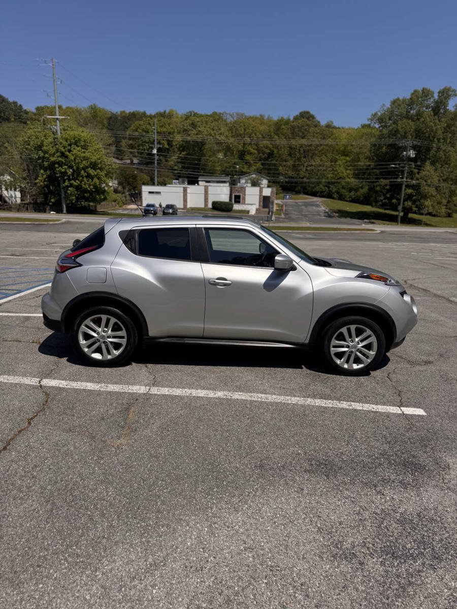 Used 2016 Nissan Juke SV AWD/4WD image 7
