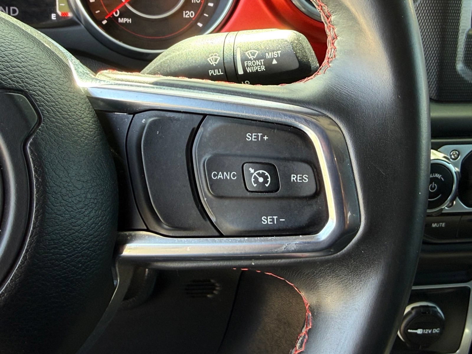 Used 2018 Jeep Wrangler Unlimited Rubicon AWD/4WD image 28