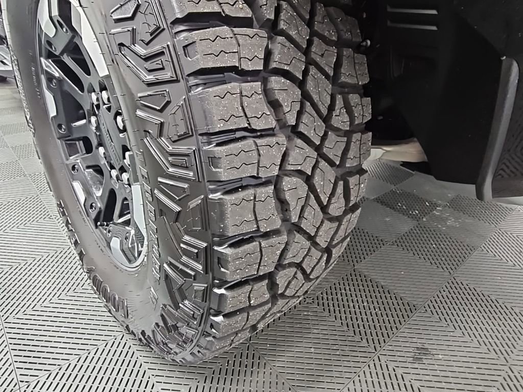 New 2025 GMC Hummer EV 2X w/ Extreme Off-Road Package image 53