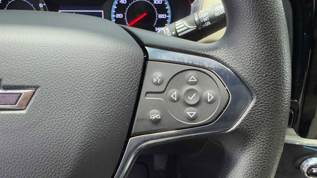 Used 2023 Chevrolet Traverse LS w/ Midnight/Sport Edition FWD image 34