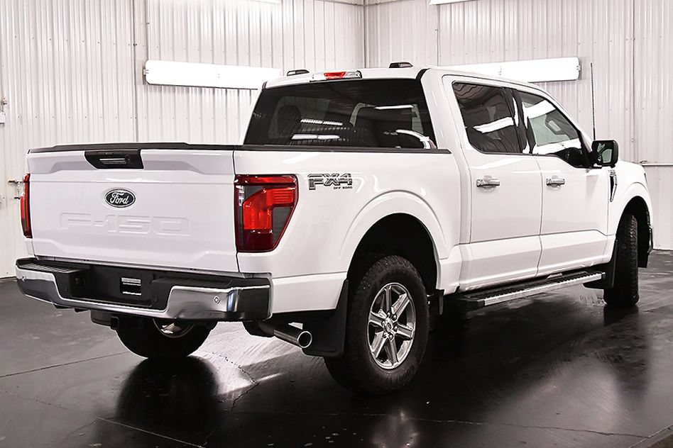 Used 2024 Ford F150 XLT w/ FX4 Off-Road Package AWD/4WD image 7