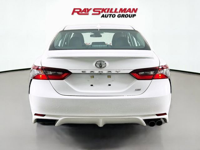 Used 2024 Toyota Camry SE image 6