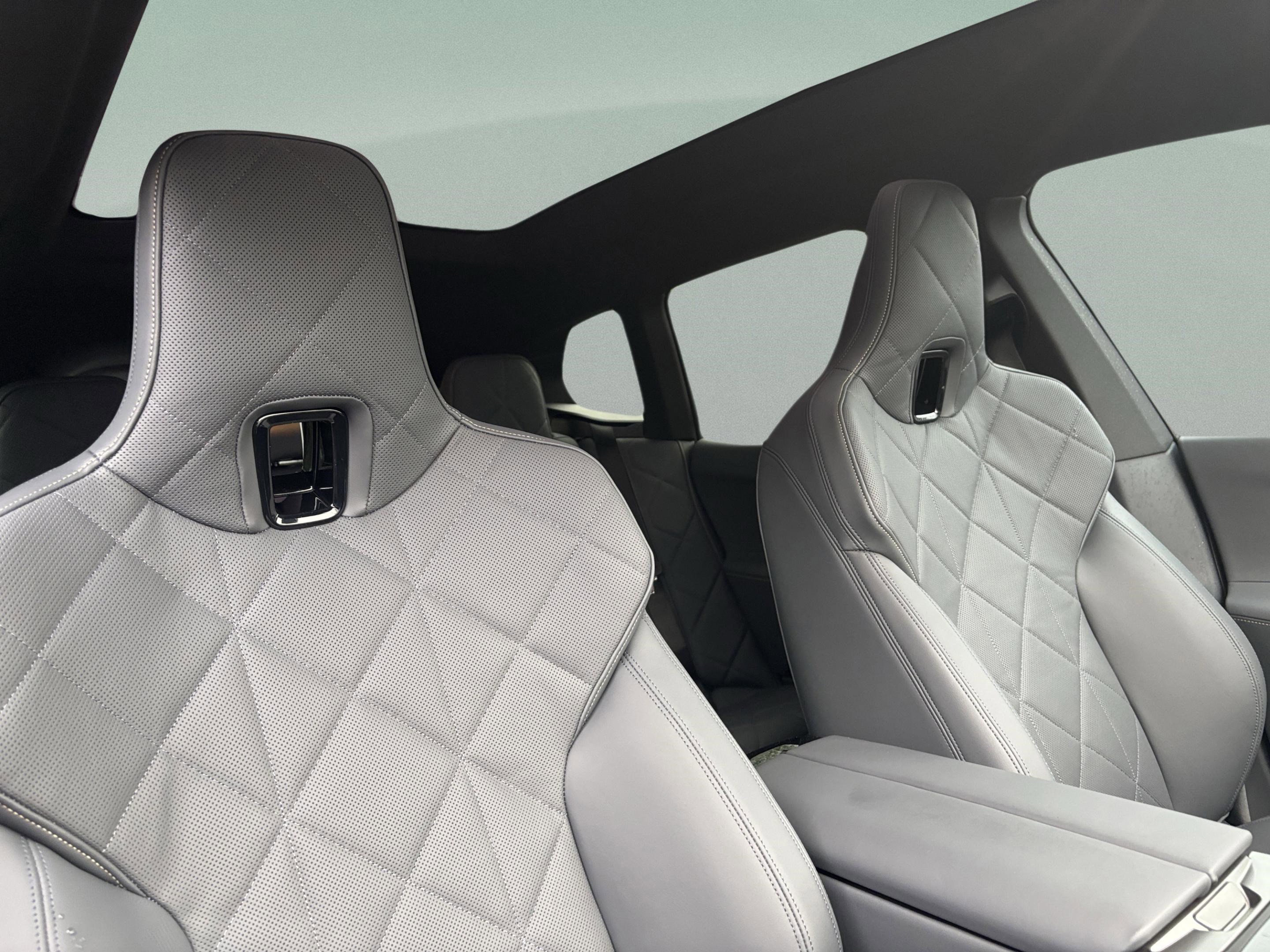 New 2026 BMW iX xDrive60 w/ M Sport Package image 24