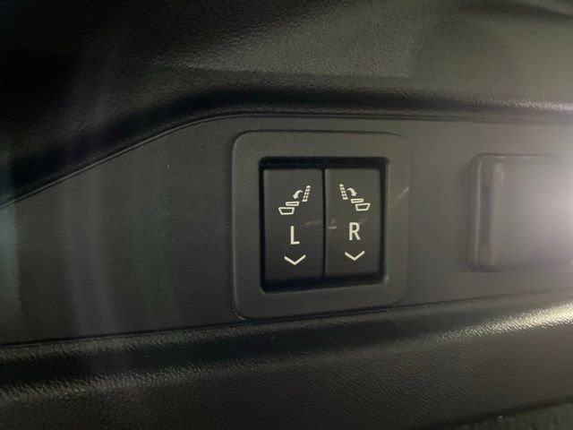 Used 2023 Cadillac Lyriq 2WD image 93