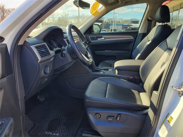 Used 2021 Volkswagen Atlas SE image 18