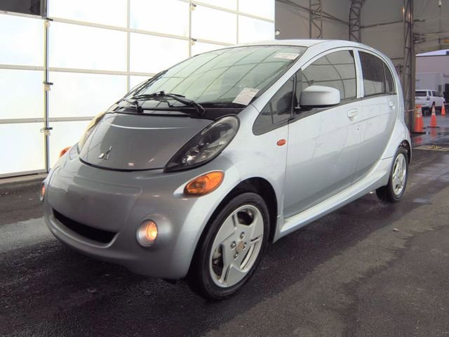 Used 2012 Mitsubishi i SE