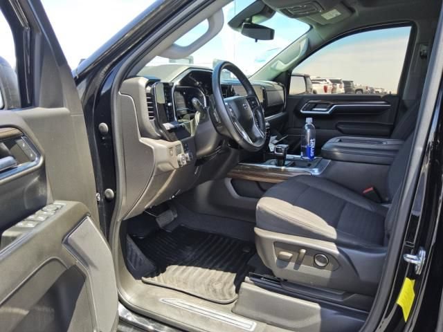 Used 2022 Chevrolet Silverado 1500 RST RWD image 4
