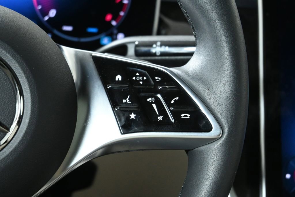 Certified 2025 Mercedes-Benz GLC 300 4MATIC image 16