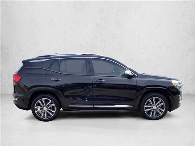 Used 2018 GMC Terrain Denali w/ Advanced Safety Package AWD/4WD image 5