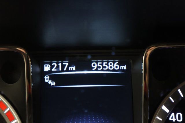 Used 2018 Nissan Titan PRO-4X image 13