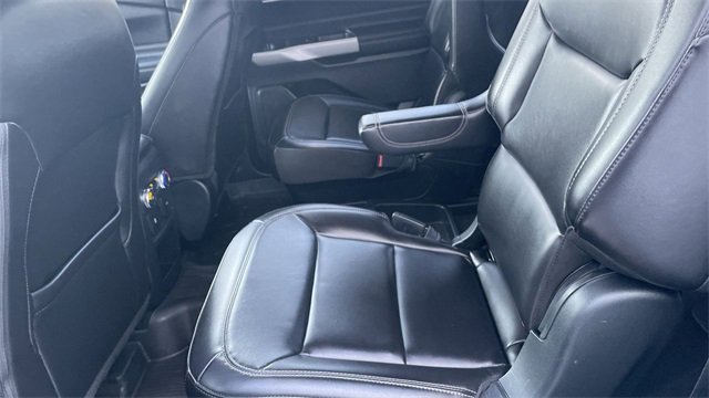 Used 2021 Ford Explorer XLT w/ Equipment Group 202A image 21