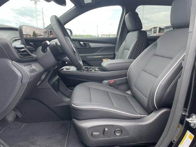 New 2025 Buick Enclave Preferred w/ Power Package image 10