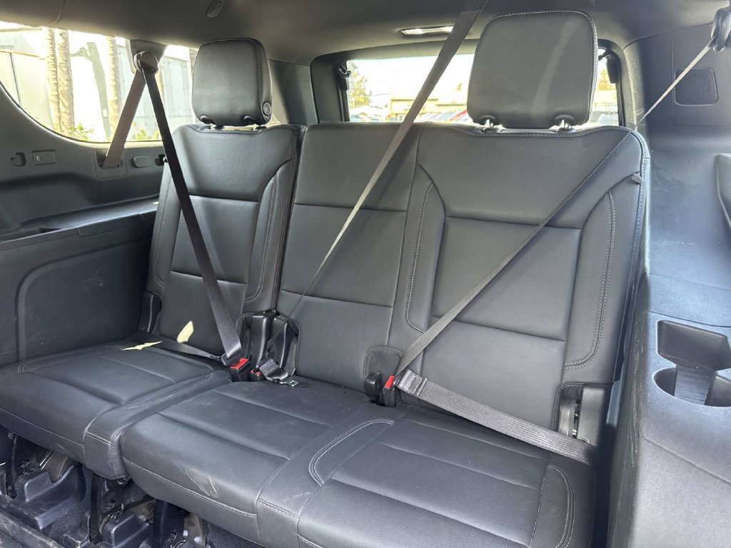 Used 2025 Chevrolet Suburban LT w/ Comfort Package AWD/4WD image 13