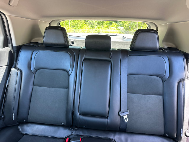 Used 2024 Nissan Ariya FWD image 30