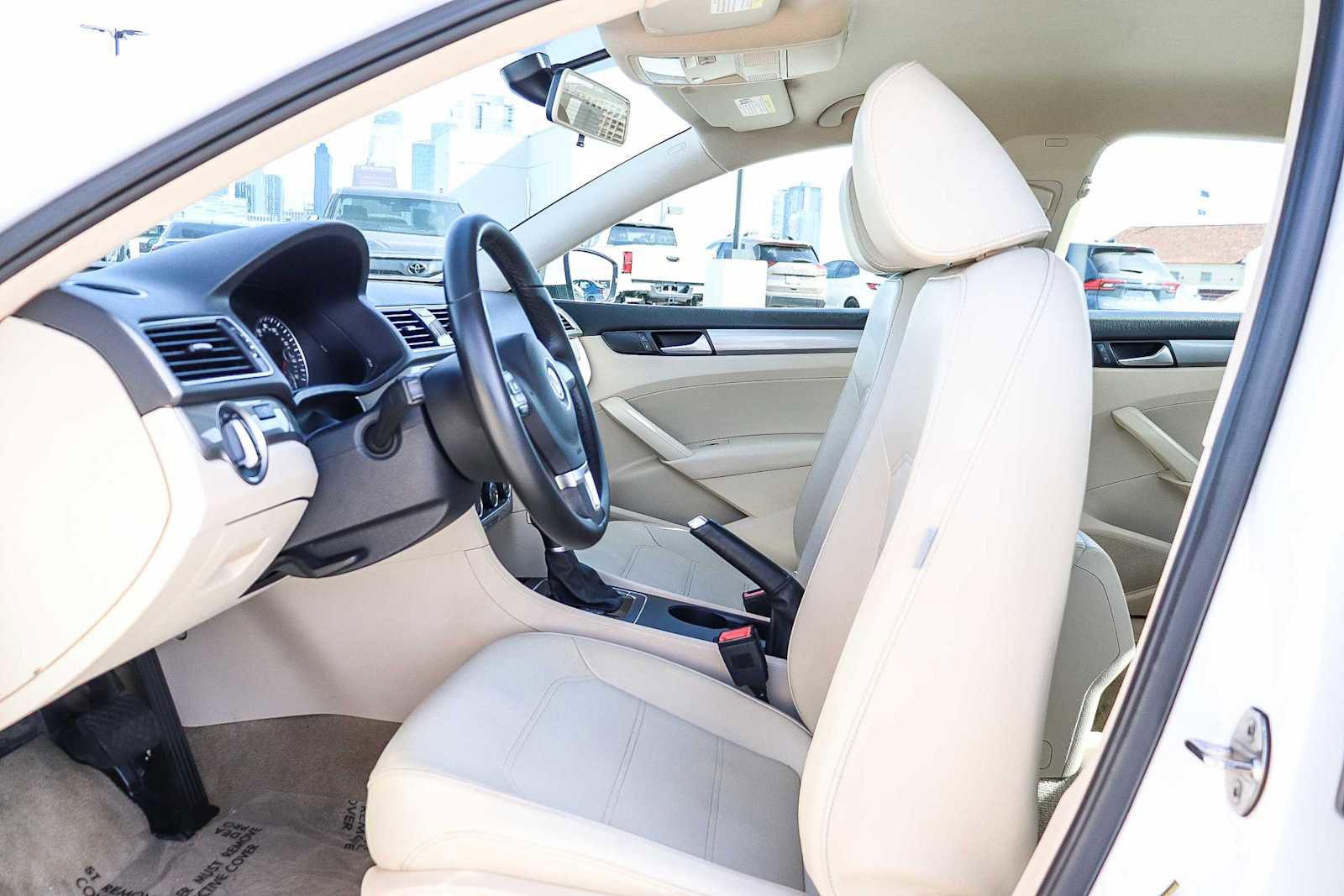 Used 2015 Volkswagen Passat 1.8T Limited Edition image 22