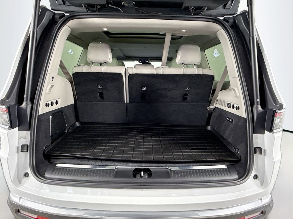 Used 2022 Jeep Grand Wagoneer Series I image 23