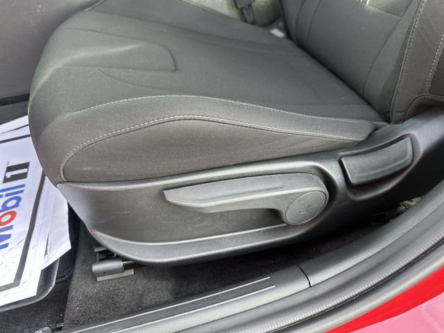 Certified 2025 Hyundai Elantra Sport image 12