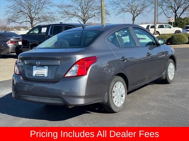 Used 2019 Nissan Versa S FWD image 3