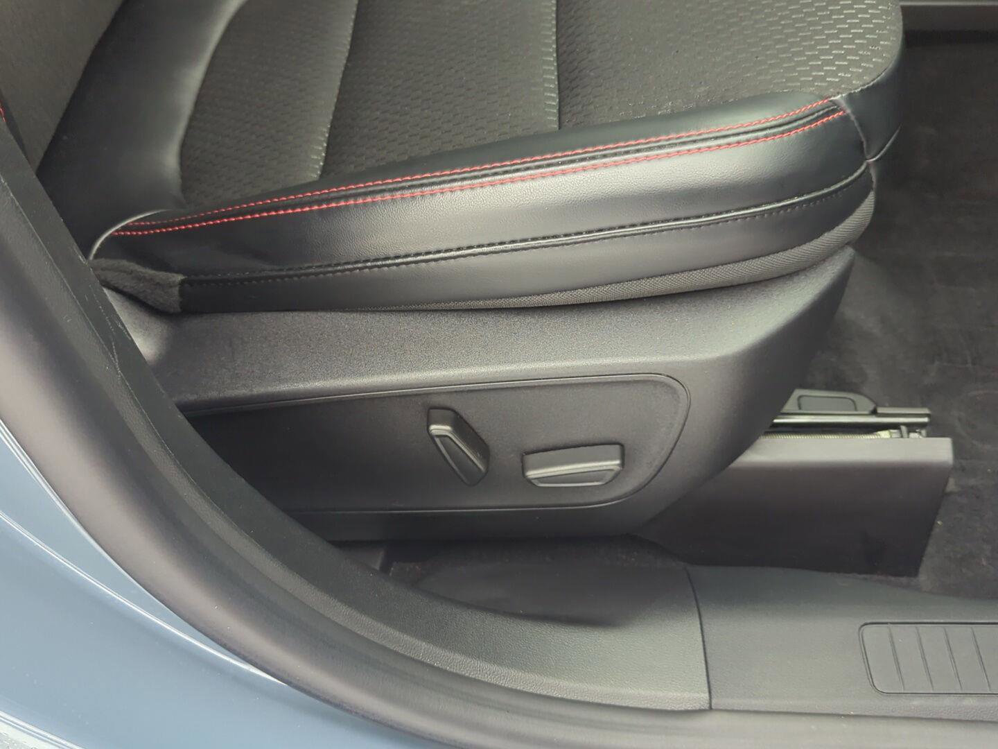 Used 2025 Ford Escape ST-Line Elite w/ Tech Pack #2 image 31