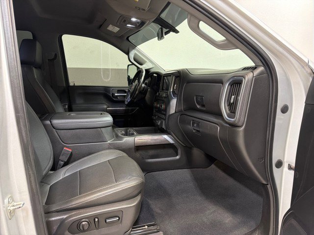 Used 2021 Chevrolet Silverado 3500 LTZ w/ LTZ Texas Edition image 37