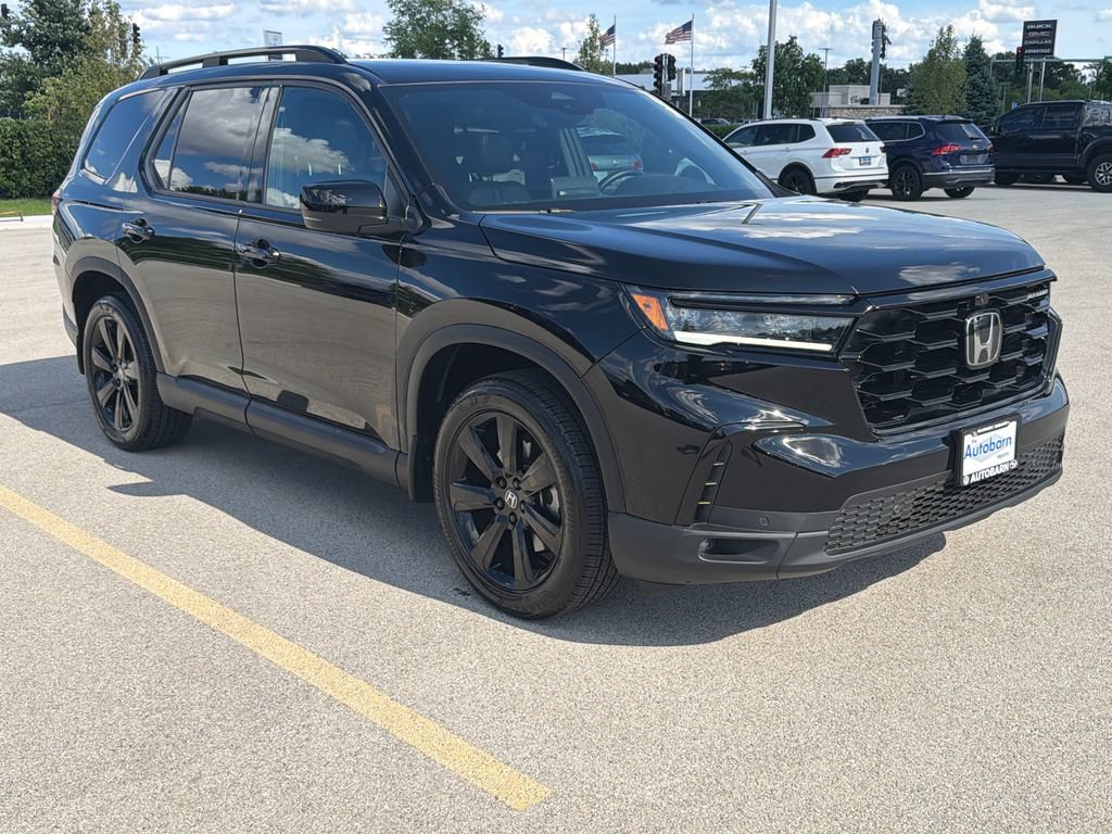 Used 2025 Honda Pilot Black Edition image 1