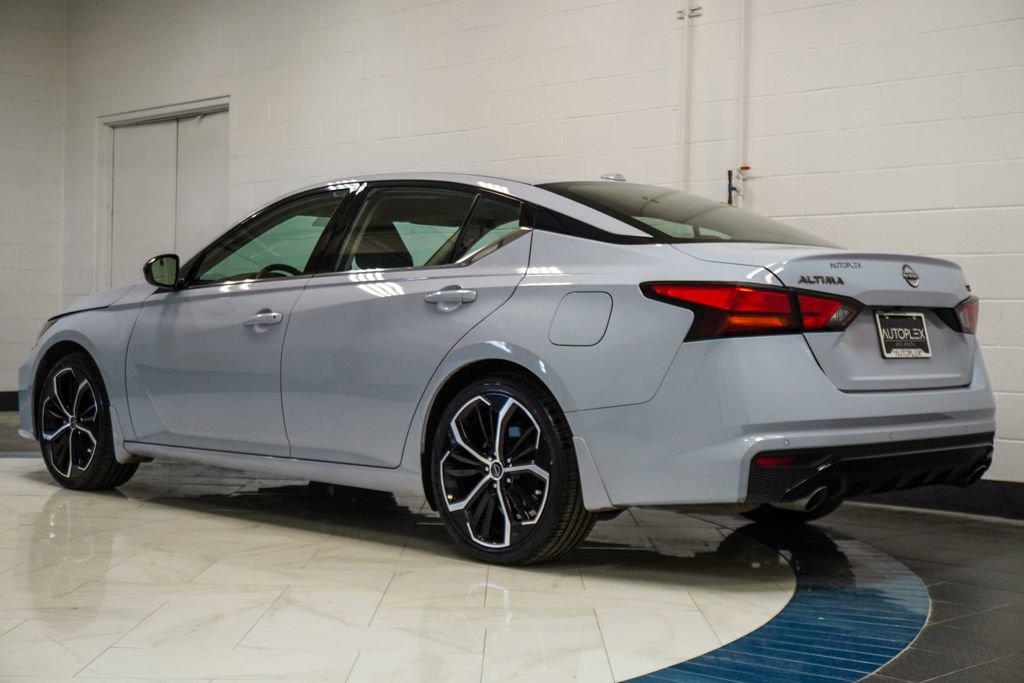 Used 2024 Nissan Altima 2.5 SR w/ SR Premium Package image 35