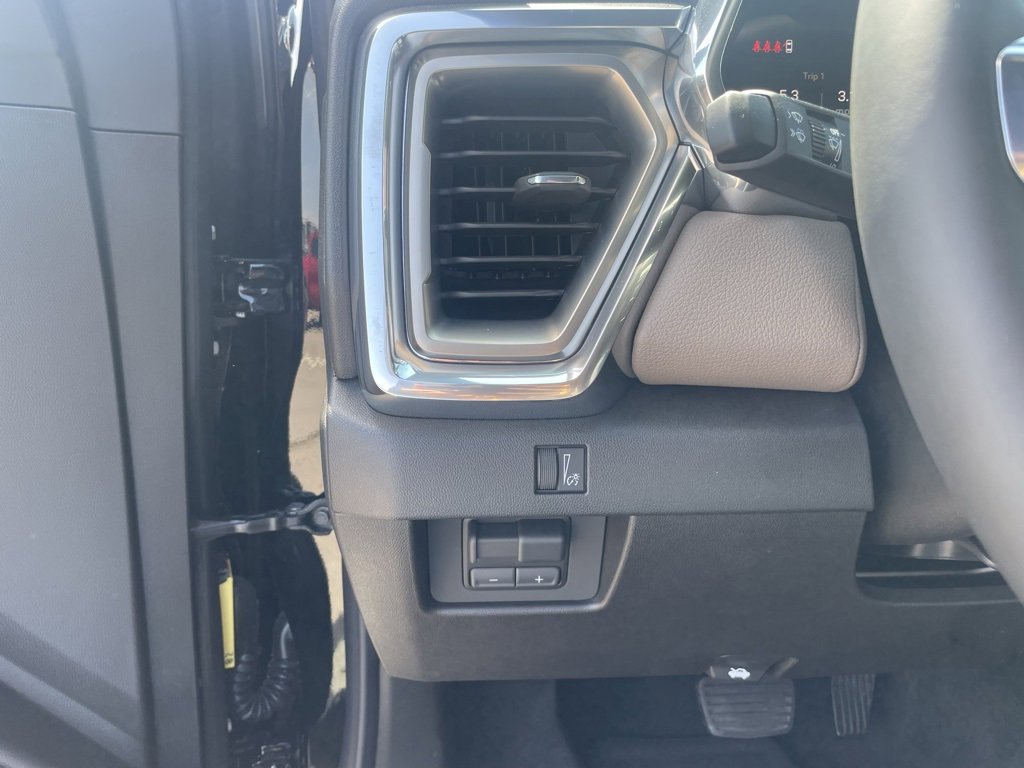 New 2026 GMC Canyon Denali image 18