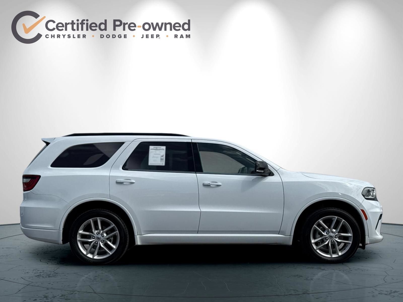 Used 2023 Dodge Durango GT AWD/4WD image 3
