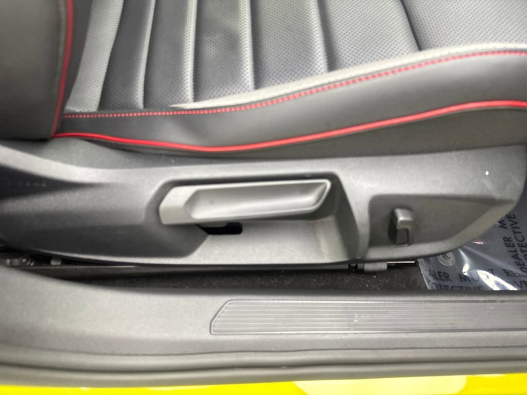 Used 2022 Volkswagen GTI Autobahn FWD image 46